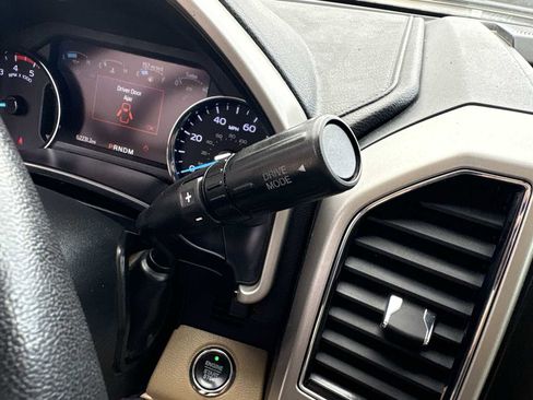 Used 2020 Ford F250 Lariat w/ Lariat Ultimate Package AWD/4WD image 21