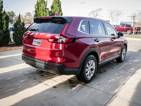 Used 2024 Honda CR-V LX image 11