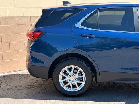 Used 2023 Chevrolet Equinox LT AWD/4WD image 3