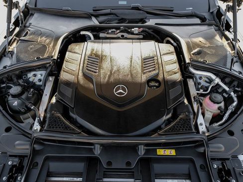 Used 2023 Mercedes-Benz S 580 4MATIC Sedan image 44