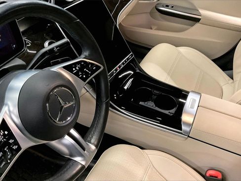 Certified 2022 Mercedes-Benz C 300 4MATIC Sedan image 12