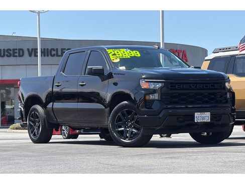 Used 2023 Chevrolet Silverado 1500 Custom w/ LPO, Dark Essentials Package RWD image 2