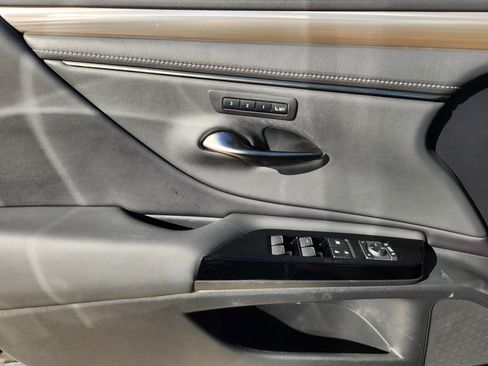 Used 2023 Lexus ES 350 F Sport image 30