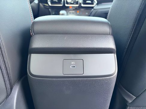 New 2026 Nissan Sentra SR w/ SR Premium Package FWD image 7