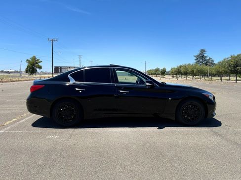 Used 2014 INFINITI Q50 Premium w/ Navigation Package AWD/4WD image 4