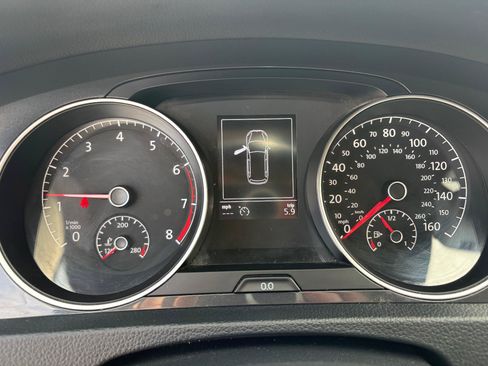 Used 2019 Volkswagen Golf Alltrack S AWD/4WD image 14