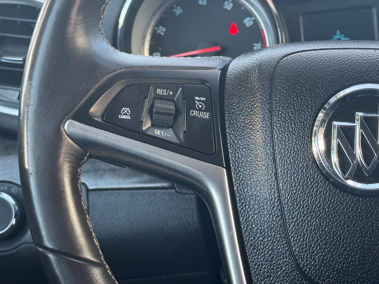 Used 2015 Buick Encore FWD image 21