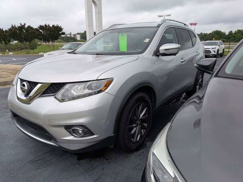 Used 2016 Nissan Rogue SL w/ SL Premium Package FWD image 5