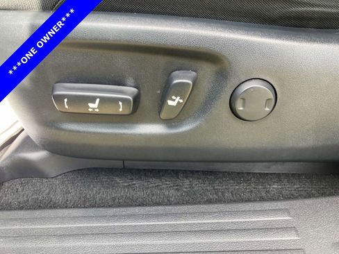 Used 2023 Toyota 4Runner SR5 image 17