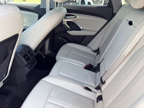 Used 2025 Audi Q5 Premium Plus w/ Premium Plus AWD/4WD image 24