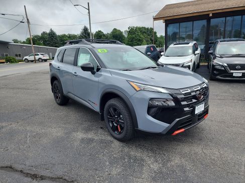 New 2026 Nissan Rogue SV AWD/4WD image 1