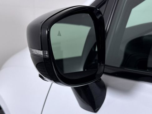 New 2026 Chrysler Pacifica Select image 25