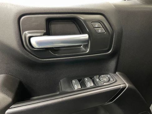 Certified 2025 Chevrolet Silverado 1500 Custom AWD/4WD image 24