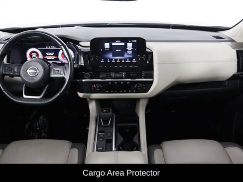 Used 2022 Nissan Pathfinder Platinum w/ Cargo Package image 14