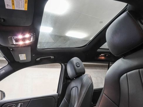 Certified 2023 Mercedes-Benz GLB 250 image 32