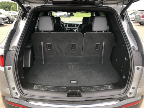Used 2023 Buick Enclave Premium AWD/4WD image 7