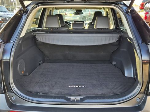 Used 2019 Toyota RAV4 Adventure image 10