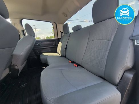 Used 2016 RAM 2500 Tradesman w/ Chrome Appearance Group AWD/4WD image 9