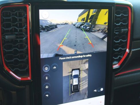 Used 2025 Ford Ranger Raptor image 9