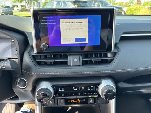 New 2025 Toyota RAV4 XLE w/ Convenience Package AWD/4WD image 19