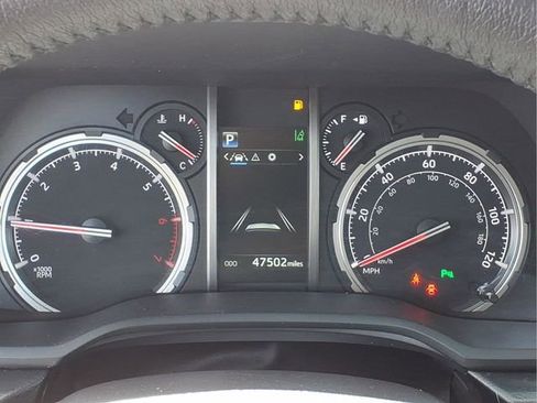 Used 2022 Toyota 4Runner Limited AWD/4WD image 13