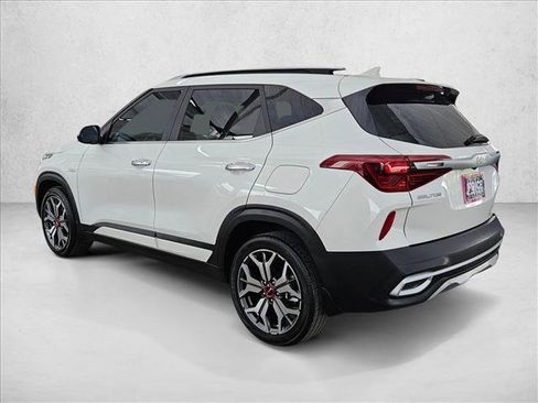 Used 2022 Kia Seltos SX w/ Sunroof Package image 6