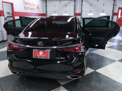 Used 2022 Lexus ES 350 Ultra Luxury w/ Accessory Package 2 FWD image 31