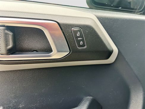 Used 2023 Ford Bronco 4-Door w/ Sasquatch Package image 17