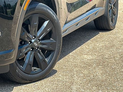 Used 2025 Hyundai Palisade XRT FWD image 3