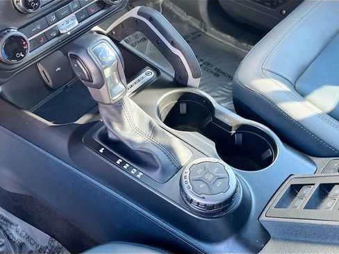 Used 2023 Ford Bronco Outer Banks image 17