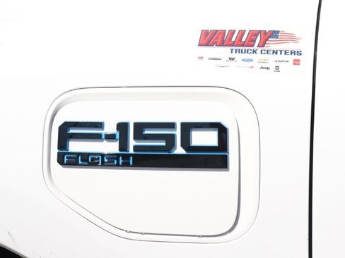 New 2025 Ford F150 Lightning Flash AWD/4WD image 31