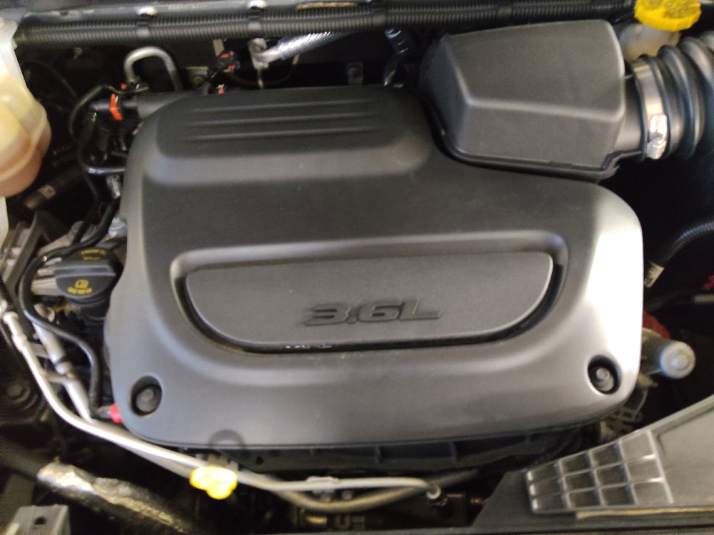 Used 2020 Chrysler Voyager LX FWD image 30