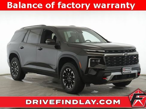 Used 2025 Chevrolet Traverse Z71 image 1