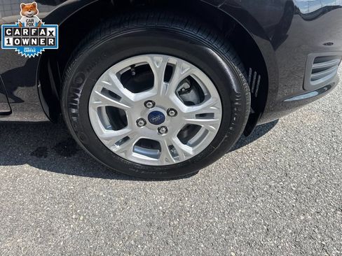 Used 2015 Ford Fiesta SE FWD image 23