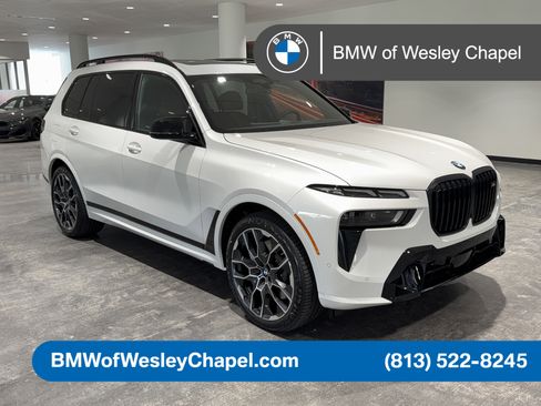 New 2026 BMW X7 M60i image 1