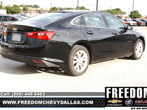 Used 2025 Chevrolet Malibu LT FWD image 38
