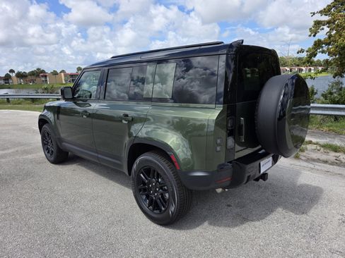 Used 2026 Land Rover Defender 110 S AWD/4WD image 2