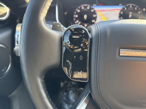Used 2020 Land Rover Range Rover HSE image 16