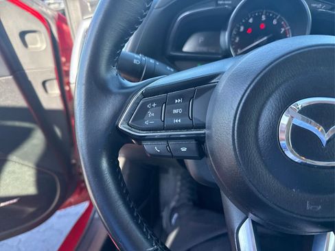Used 2017 MAZDA MAZDA3 Grand Touring FWD image 29