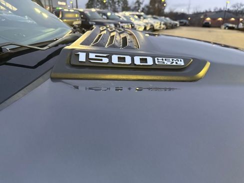 Used 2020 RAM 1500 Laramie w/ Sport Appearance Package image 40