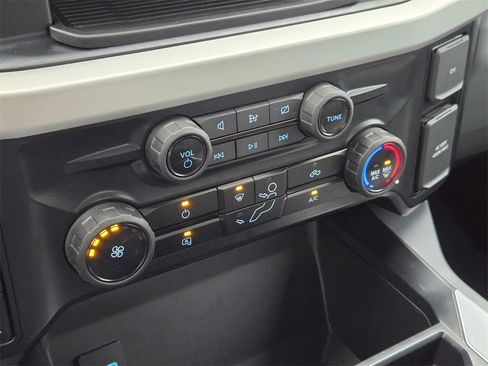 Used 2024 Ford F250 XLT w/ FX4 Off-Road Package image 16