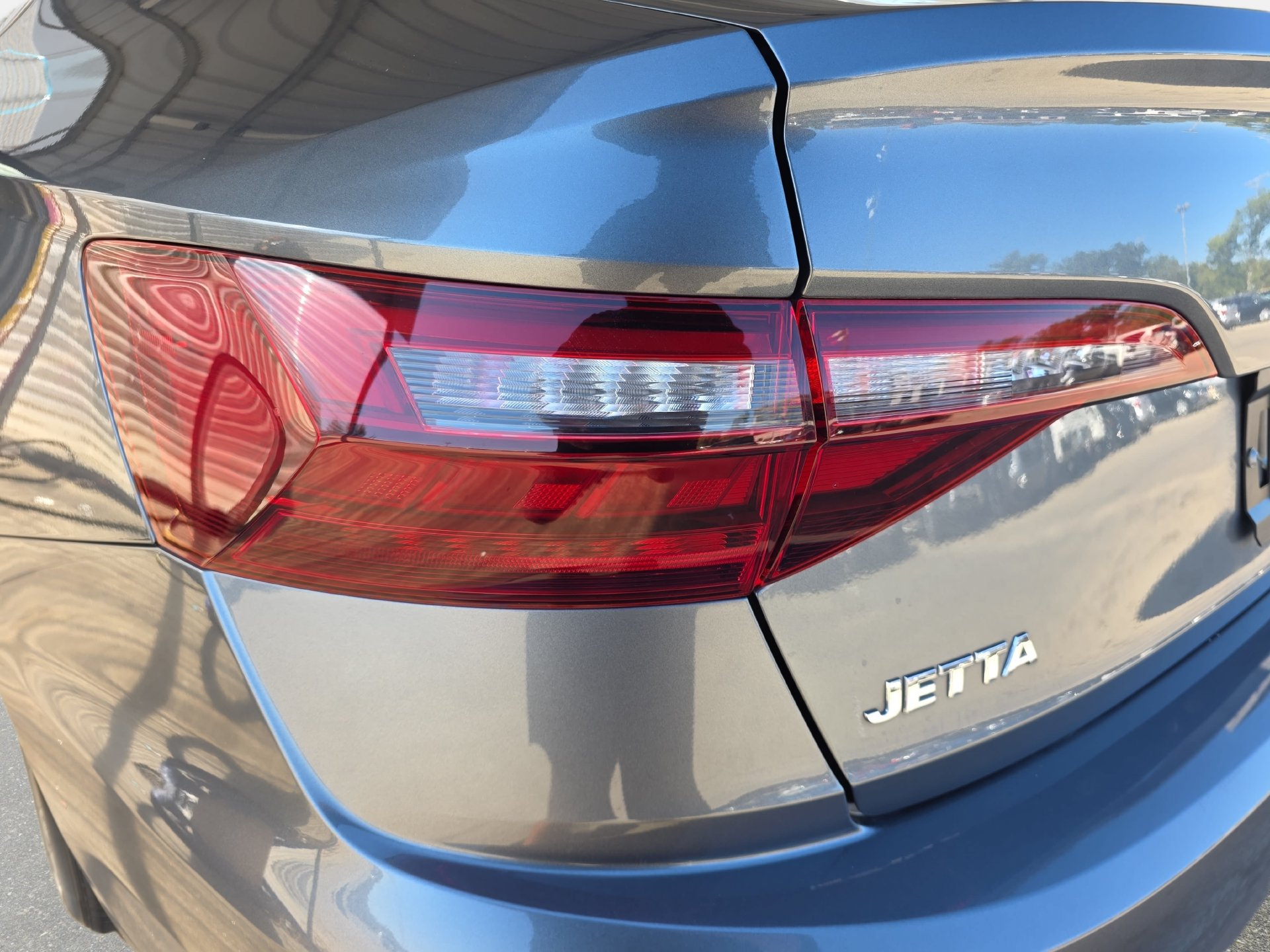 Used 2020 Volkswagen Jetta R-Line FWD image 32