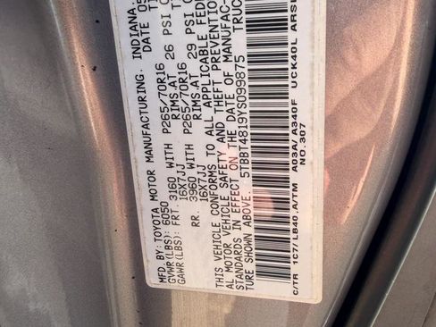 Used 2000 Toyota Tundra Limited image 26