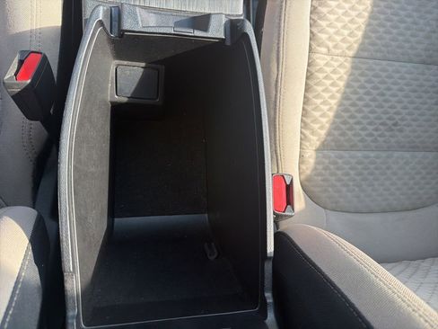 Used 2022 Ford Escape SE FWD image 22