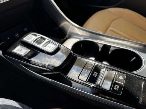 Used 2020 Hyundai Sonata Limited FWD image 32