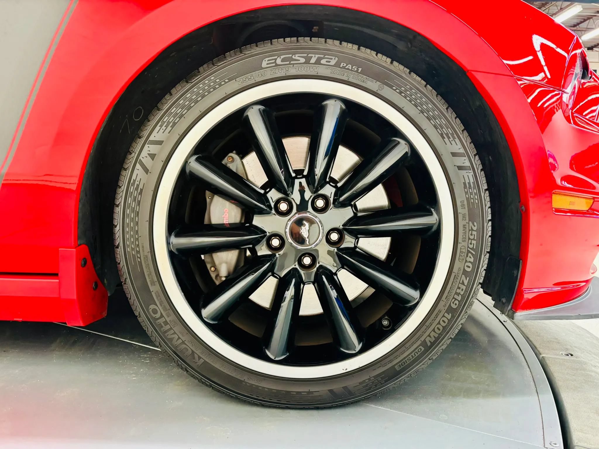 Used 2013 Ford Mustang Boss 302 RWD image 24