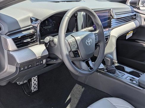 New 2026 Toyota Camry SE FWD image 3