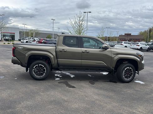 New 2026 Toyota Tacoma TRD Sport AWD/4WD image 20