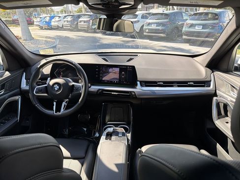Used 2024 BMW X1 xDrive28i w/ M Sport Package image 16