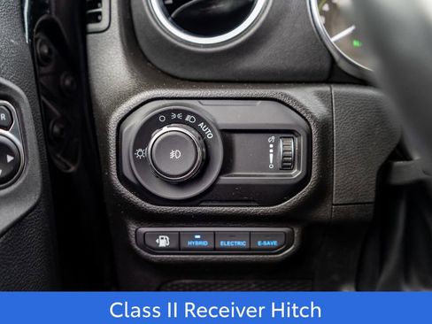 Used 2023 Jeep Wrangler Unlimited Sahara w/ Cold Weather Group image 21